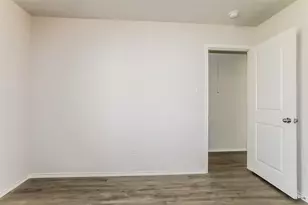 222 Blue Crane St, Huntsville, TX 77320 - Photo 13