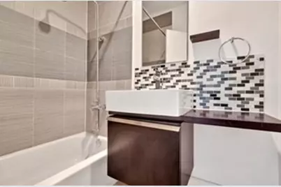 941 W 21st Street #D, Houston, TX 77008 - Photo 11