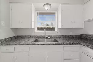11218 Rebel Rd, Houston, TX 77016 - Photo 7