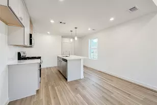 2726 Discovery Trails Ct, Conroe, TX 77301 - Photo 11