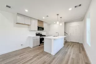 2726 Discovery Trails Ct, Conroe, TX 77301 - Photo 9