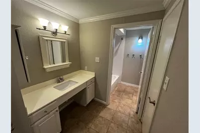 2425 Underwood Street #242, Houston, TX 77030 - Photo 7