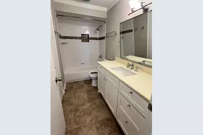 2425 Underwood Street #242, Houston, TX 77030 - Photo 13