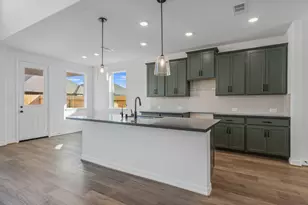 7822 Jasper Mdws Wy, Angleton, TX 77515 - Photo 11