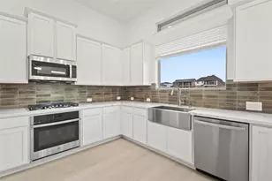 124 Peninsula Pt Dr, Montgomery, TX 77356 - Photo 9