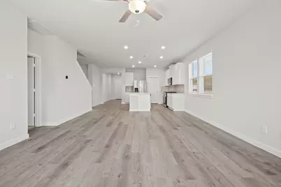 8021 Aquamarine Court, Texas City, TX 77591 - Photo 11