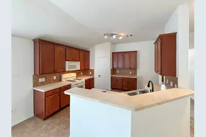 19531 S Village Of Bridgestone Lane, Spring, TX 77379 - Photo 9