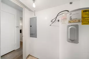 7272 Crownwest St, Houston, TX 77072 - Photo 19