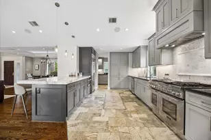 4615 Golf Dr, Houston, TX 77018 - Photo 11