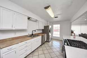 7414 Battlewood Dr, Houston, TX 77040 - Photo 7