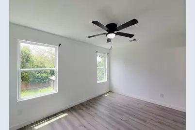 7813 Hirsch Road #B, Houston, TX 77016 - Photo 31