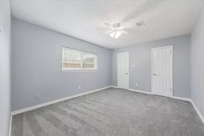 320 Creek Bend Drive, League City, TX 77573 - Photo 25