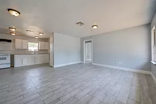 5859 Westover St, Houston, TX 77033 - Photo 5