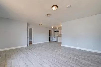 5859 Westover Street, Houston, TX 77033 - Photo 3