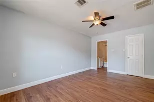5859 Westover St, Houston, TX 77033 - Photo 7