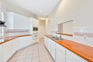 2714 Hidden Knoll Ct, Sugar Land, TX 77478 - Photo 13