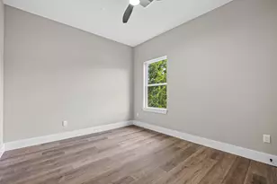 415 Neyland St, Houston, TX 77022 - Photo 21