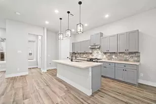232 W 28th St, Houston, TX 77008 - Photo 11