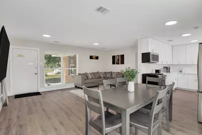 1703 Ansbury Drive, Houston, TX 77018 - Photo 9