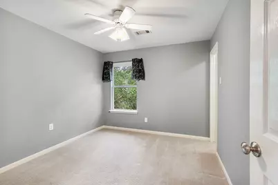 150 W Bristol Oak Circle, The Woodlands, TX 77382 - Photo 31