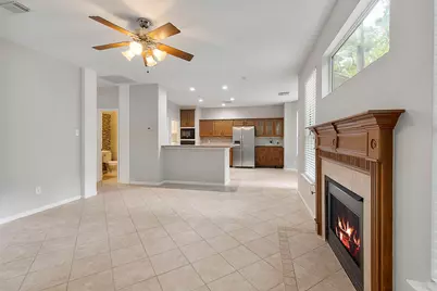 150 W Bristol Oak Circle, The Woodlands, TX 77382 - Photo 13