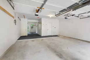 150 W Bristol Oak Cir, The Woodlands, TX 77382 - Photo 35