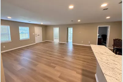6633 W 43rd Street, Houston, TX 77092 - Photo 7