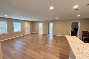 6633 W 43rd St, Houston, TX 77092 - Photo 7