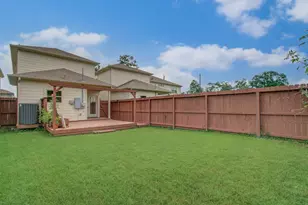 624 E 39th St, Houston, TX 77022 - Photo 35