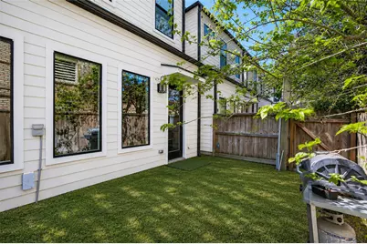 4744 Aftonshire Drive, Houston, TX 77027 - Photo 25