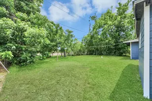 5875 Belcrest St, Houston, TX 77033 - Photo 35