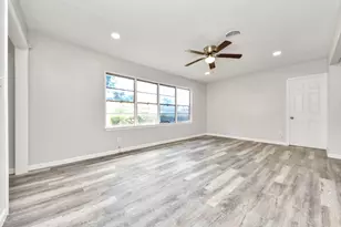 5875 Belcrest St, Houston, TX 77033 - Photo 27