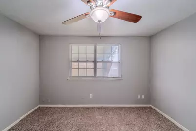 8810 Enchanted Forest Drive, Houston, TX 77088 - Photo 27