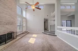 8810 Enchanted Forest Dr, Houston, TX 77088 - Photo 11