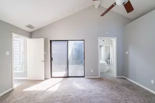 8810 Enchanted Forest Dr, Houston, TX 77088 - Photo 19