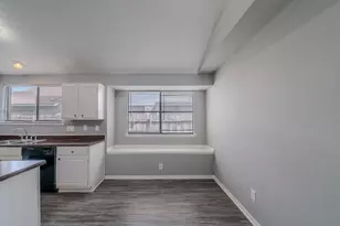 8810 Enchanted Forest Dr, Houston, TX 77088 - Photo 13