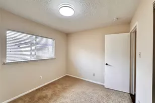 6437 Chatham Island Ln, Houston, TX 77035 - Photo 23