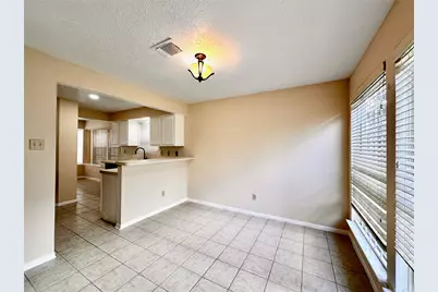 6437 Chatham Island Lane, Houston, TX 77035 - Photo 7