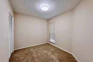 6437 Chatham Island Ln, Houston, TX 77035 - Photo 25
