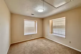 6437 Chatham Island Ln, Houston, TX 77035 - Photo 19