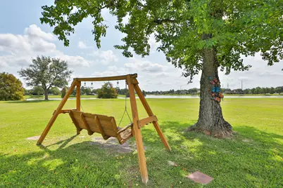 20318 Stone Lake Circle, Tomball, TX 77377 - Photo 37