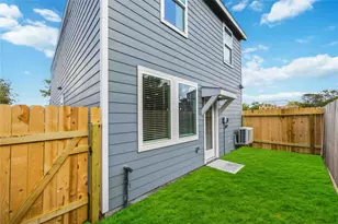 959 Green Vines Ln, Houston, TX 77091 - Photo 35