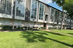 12633 Memorial Dr, Houston, TX 77024 - Photo 23