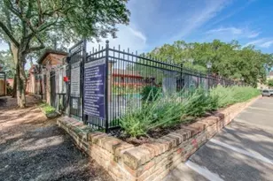 11609 Chimney Rock Rd, Houston, TX 77035 - Photo 17