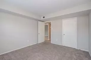 11609 Chimney Rock Rd, Houston, TX 77035 - Photo 9