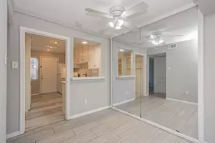 11609 Chimney Rock Rd, Houston, TX 77035 - Photo 5