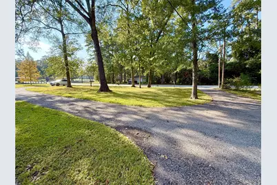 106 Longacre Drive, Conroe, TX 77304 - Photo 23
