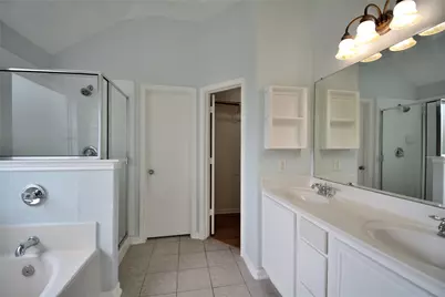 9238 Clearwood Landing Boulevard, Houston, TX 77075 - Photo 13