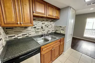 1516 Bay Area Blvd, Houston, TX 77058 - Photo 9