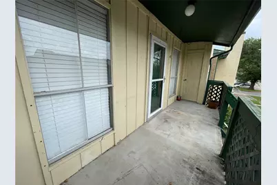 1516 Bay Area Boulevard #E4, Houston, TX 77058 - Photo 19